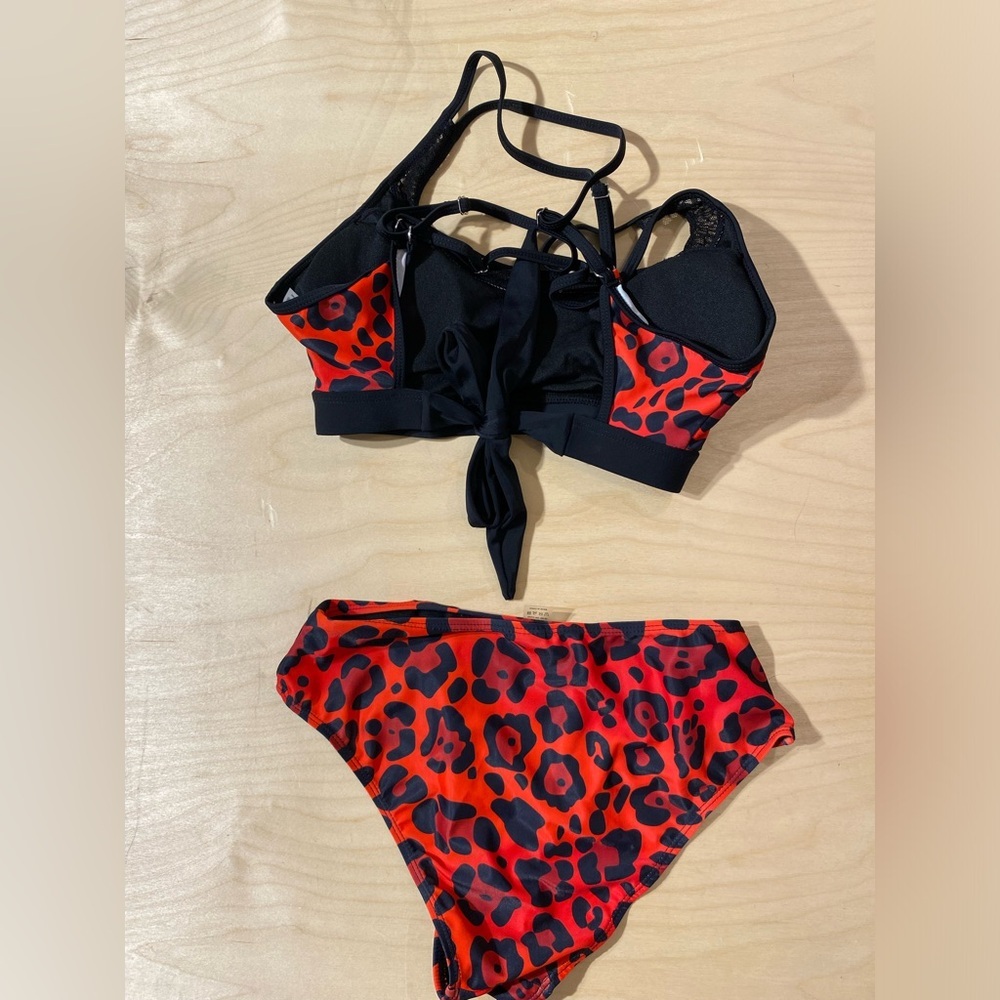 Two Piece Swim Suit size Small (IO) - Picture 14 of 15